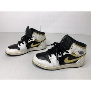 Youth Air Jordan 1 Retro Size 4.5Y Low Top Black White Gold Sneakers P149
